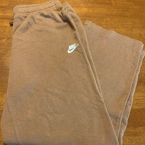 Nike Sportswear Womens Loose Fit Fleece Pants